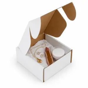 4 x 4 x 1.5 Inch White 3-Ply Self-Locking Corrugated Mailer Box